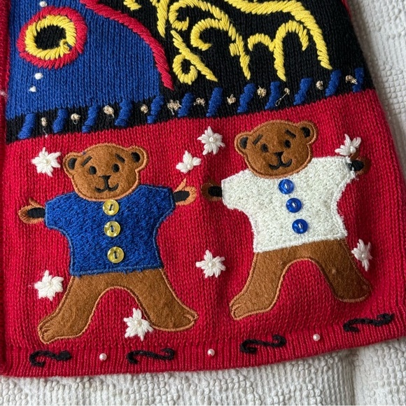 Festive Christmas Sweater Vest with Santa and‎ Bears PM - Picture 3 of 6